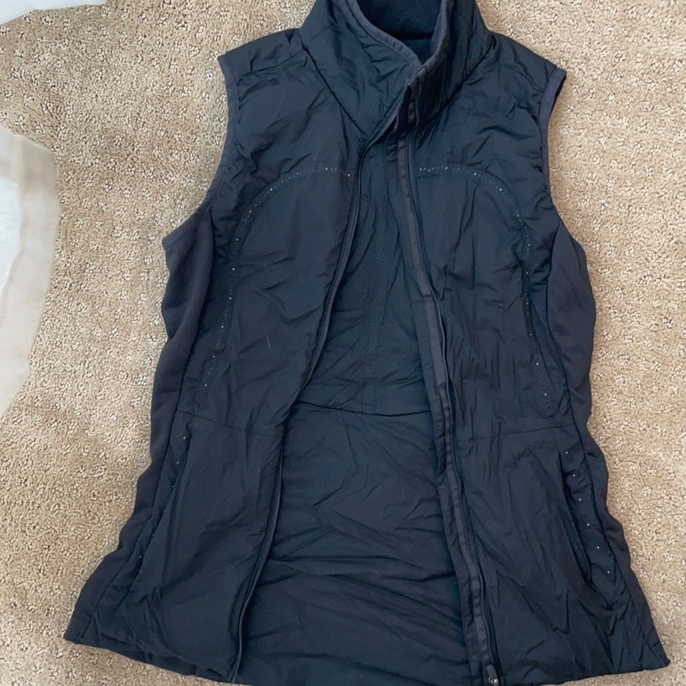 Lululemon light weight vest